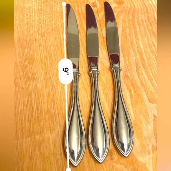 American Traditional Bead Style Set of 3 Flatware Knives Length 9” inches Each. - Picture 4 of 4